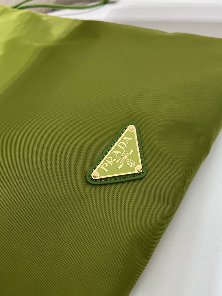 Prada 1NK001 35x29cm AP3_7