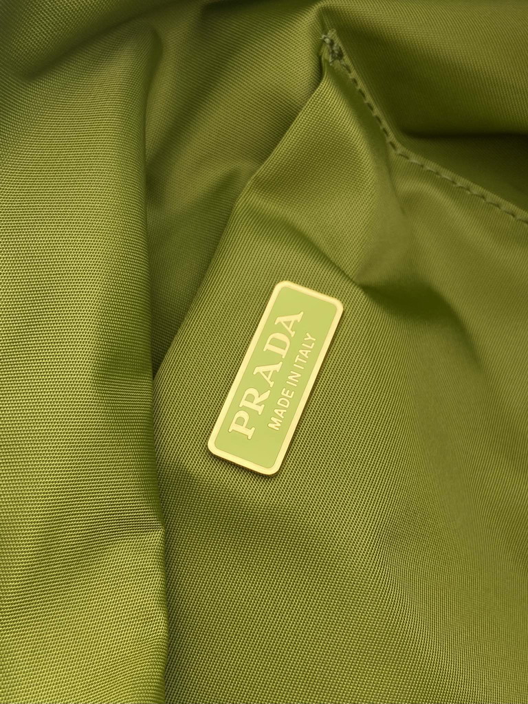 Prada 1NK001 35x29cm AP3_9