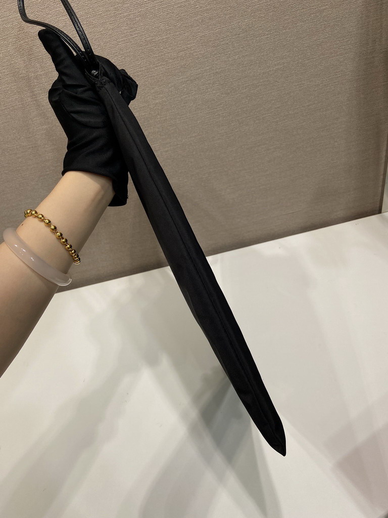 Prada 1NK001 35x29cm AP4_5