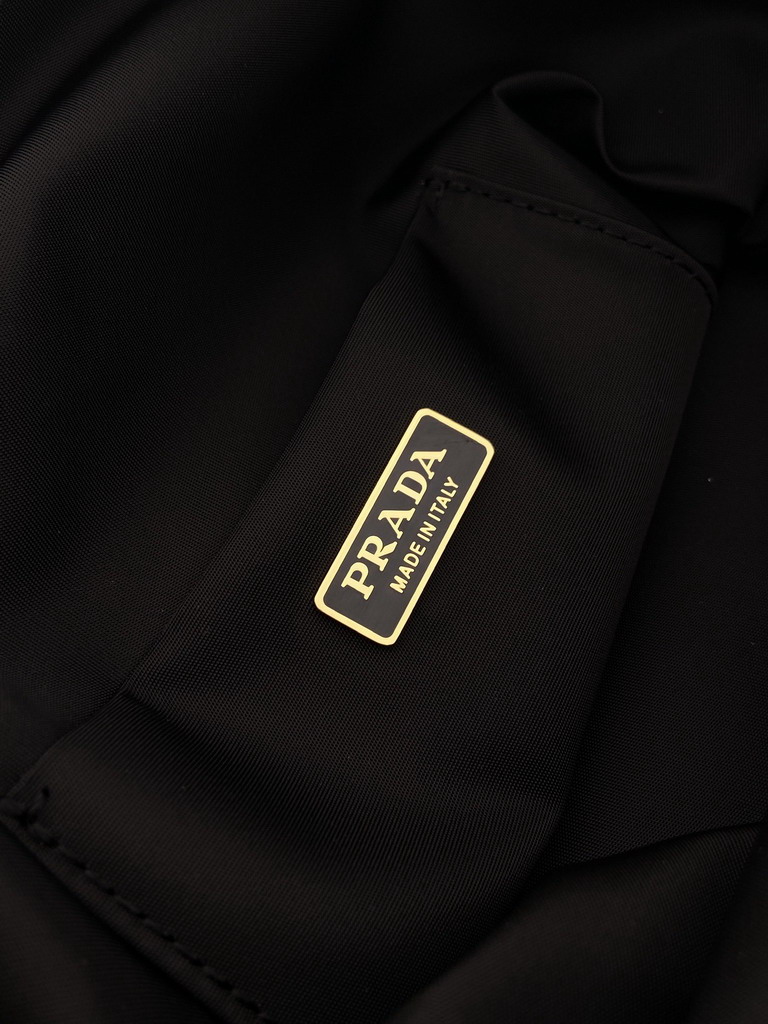 Prada 1NK001 35x29cm AP4_9