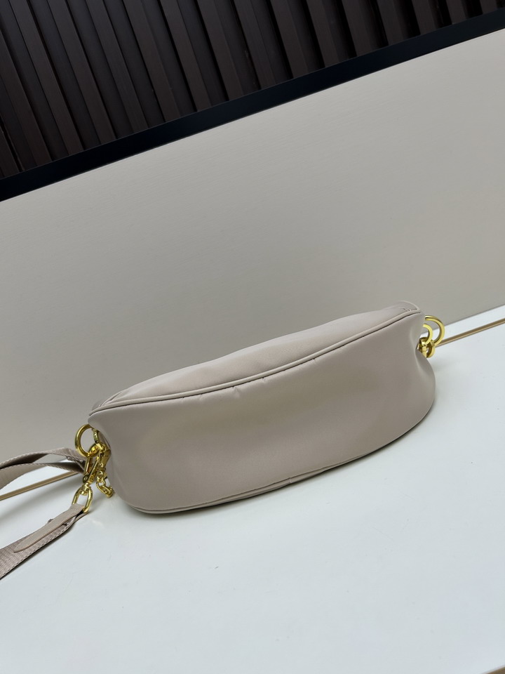 Prada 2526 30x15x9cm jj2_5