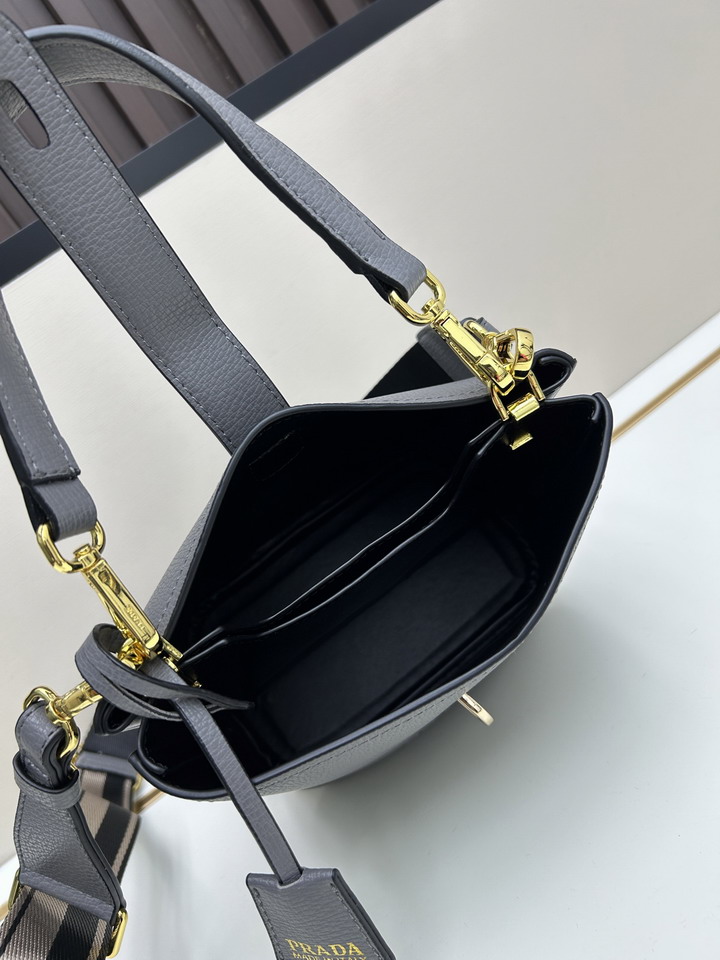 Prada 3536 19x18x12cm jj1_7