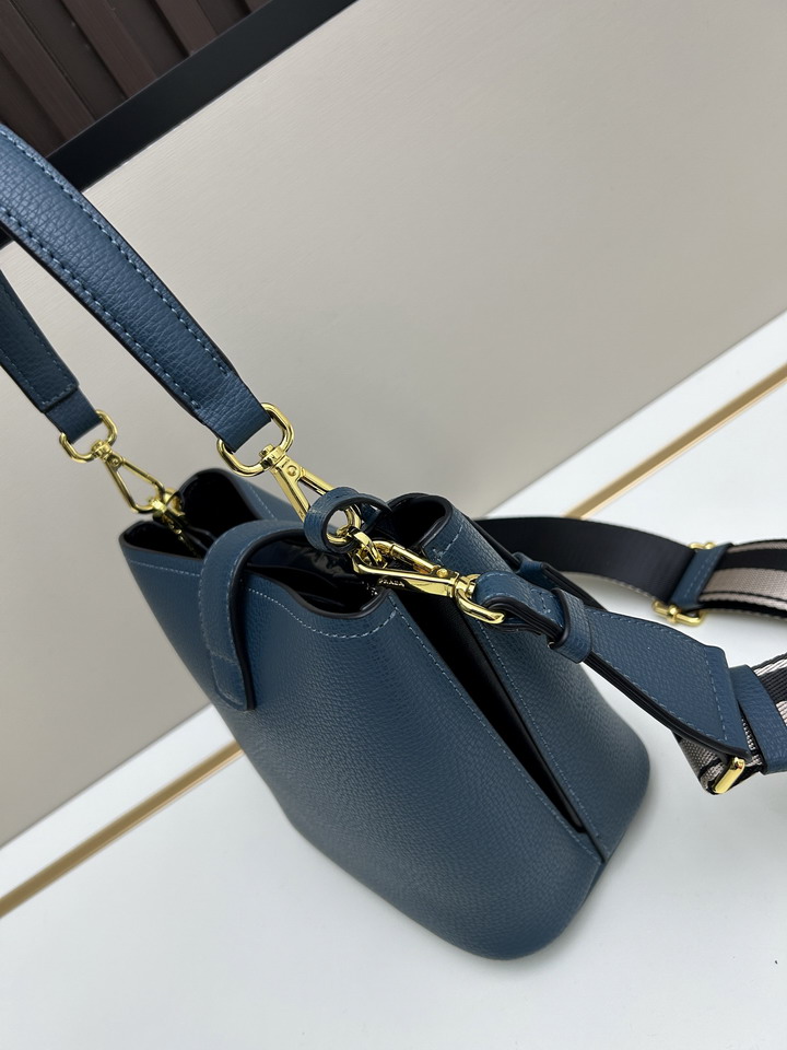 Prada 3536 19x18x12cm jj2_3