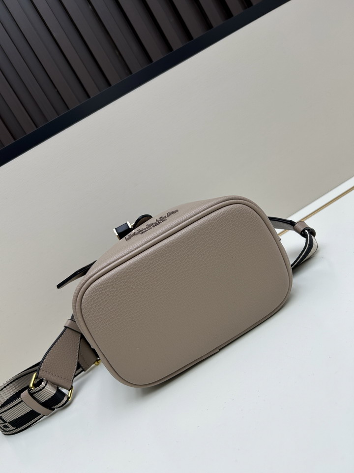 Prada 3536 19x18x12cm jj3_5