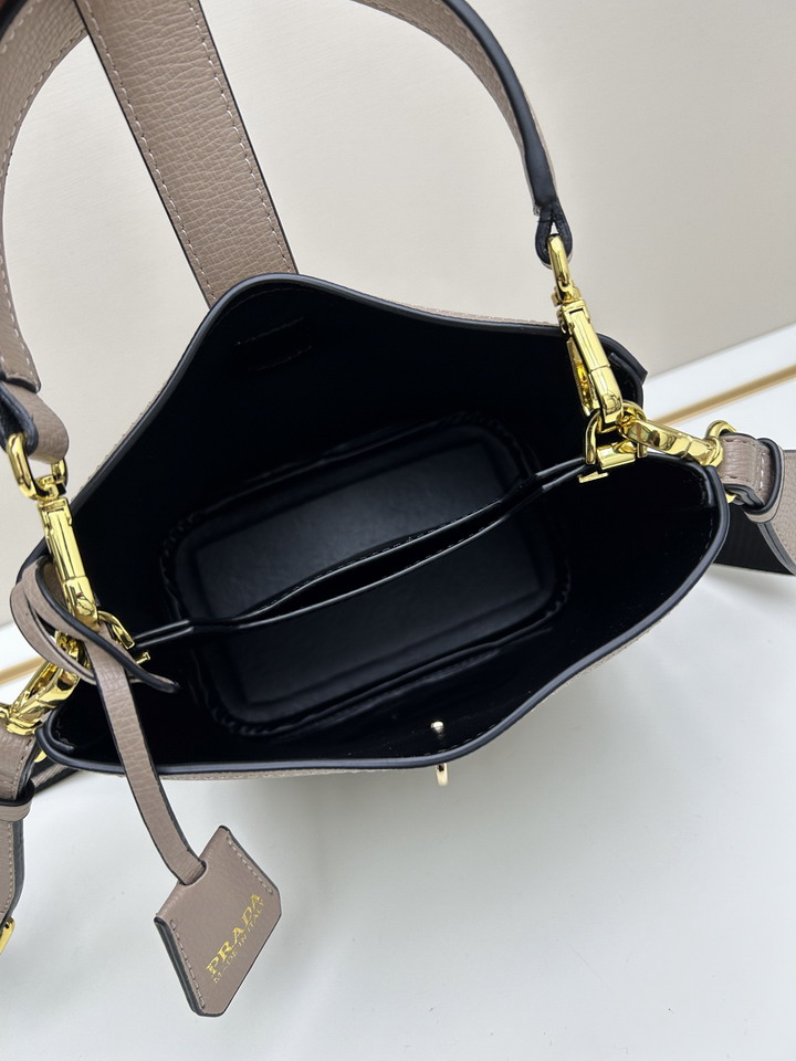 Prada 3536 19x18x12cm jj3_7