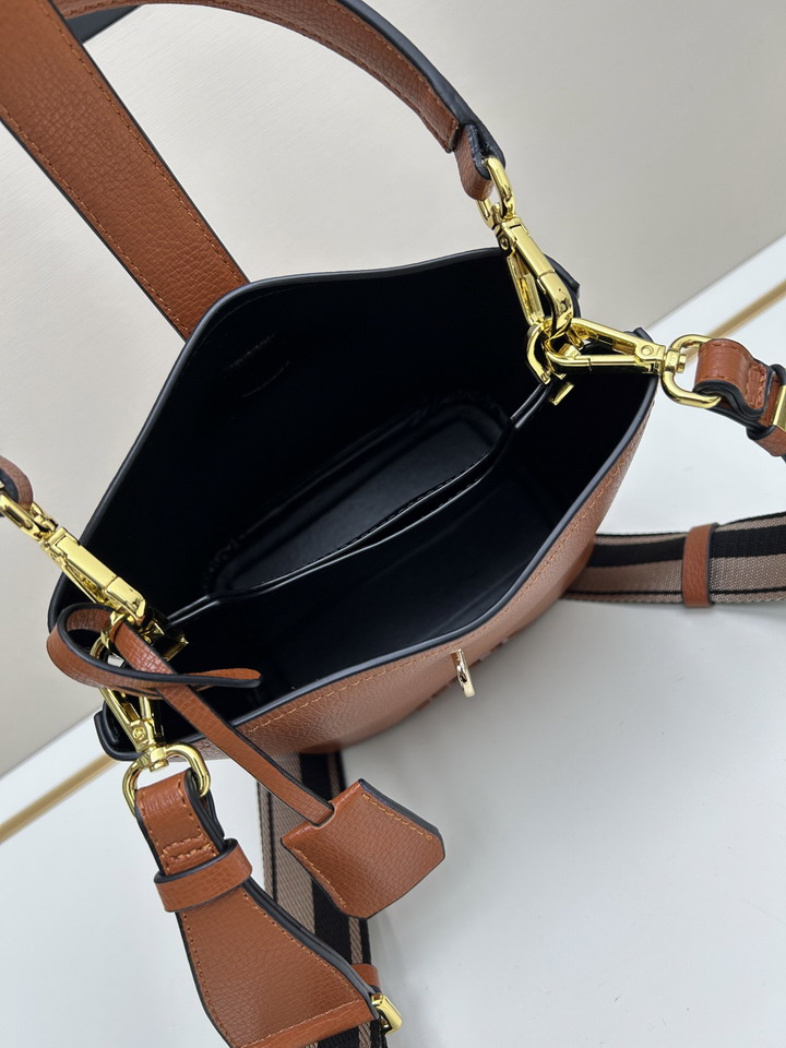 Prada 3536 19x18x12cm jj4_7