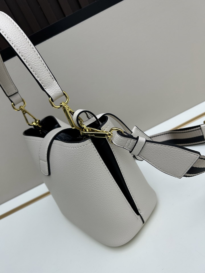 Prada 3536 19x18x12cm jj5_3