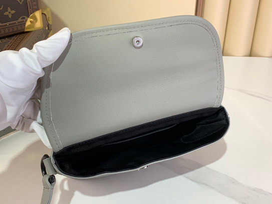 Pulse m12636 16x5x22 5cm gf_8