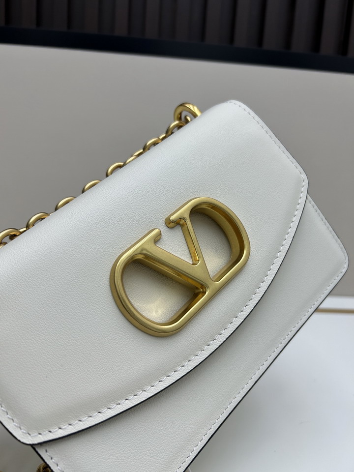 Val 20260 19x10x6cm jj2_4