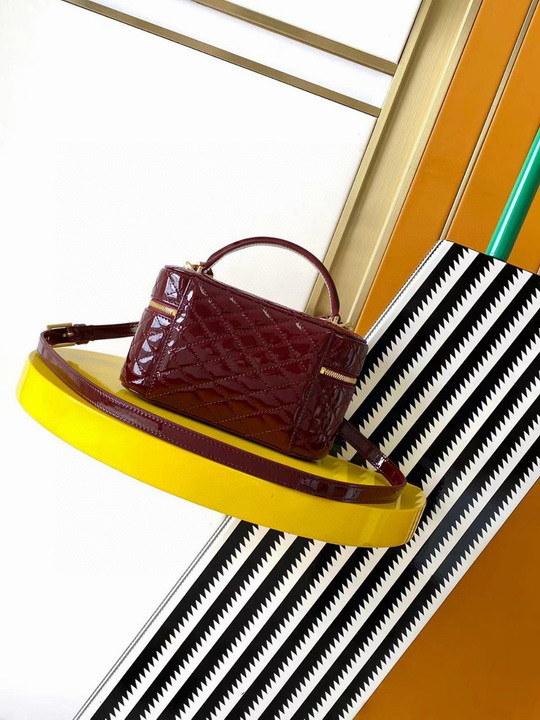 YSL 766731 18x11x6 5cm 8D2_3