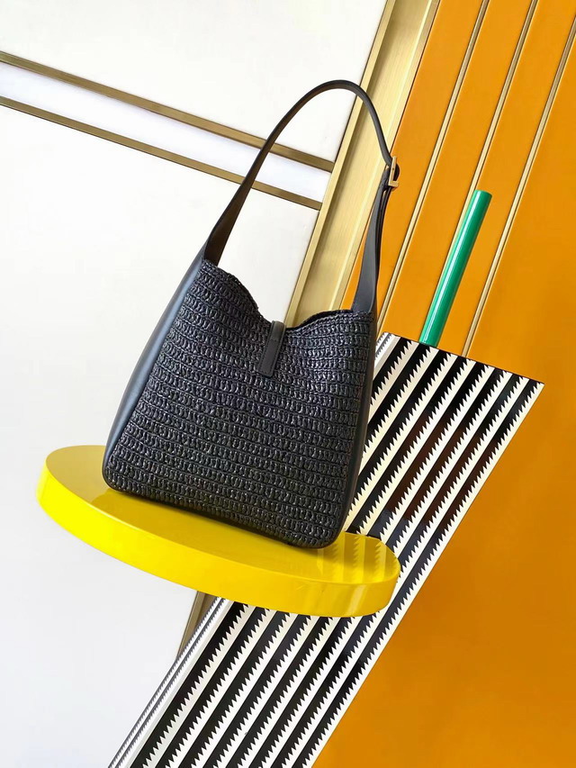 YSL 823812 22x22x10cm 8D1_3