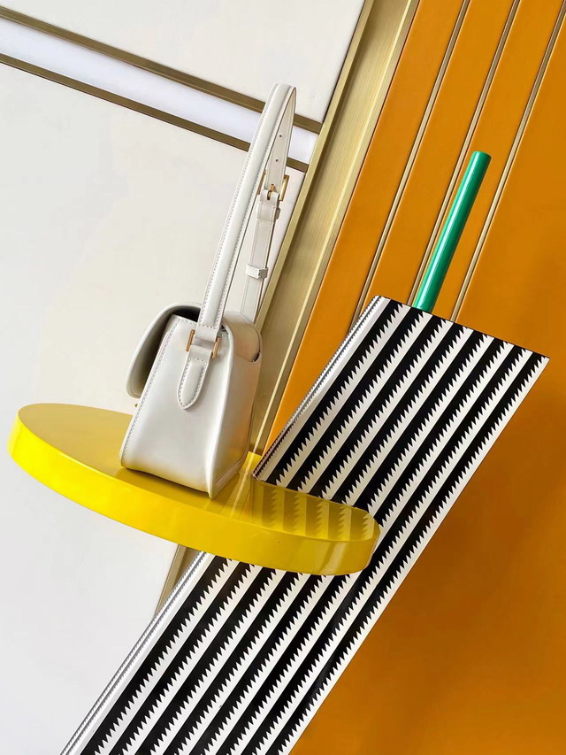 YSL 832330 24x17x8 5cm 8D_2