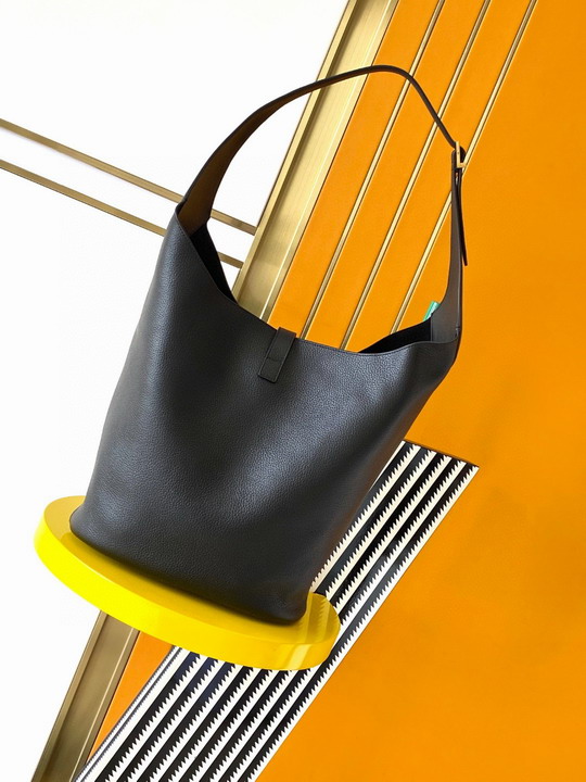 YSL LE 5A7 793088 26x31 5x15cm 8D_3