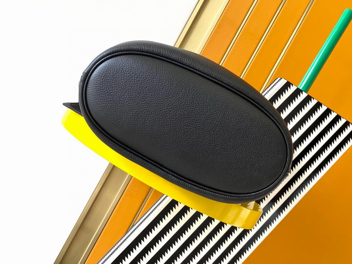 YSL LE 5A7 793088 26x31 5x15cm 8D_4