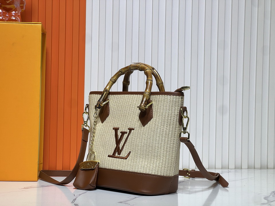 Bloom M66588 20x20 5x11cm ss1_3