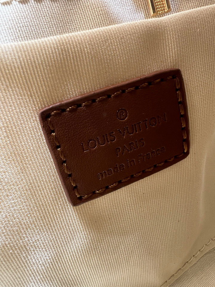 Bloom M66588 20x20 5x11cm ss1_9