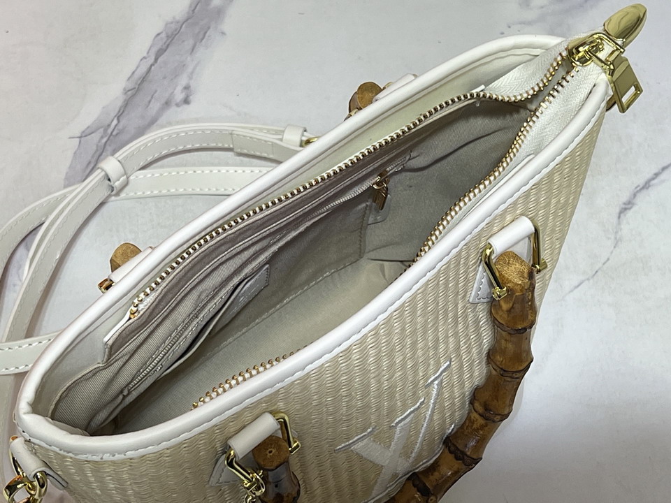 Bloom M66588 20x20 5x11cm ss2_8