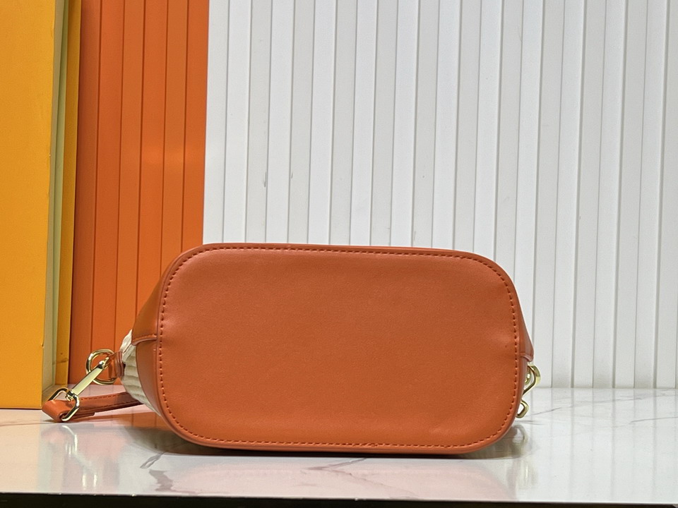 Bloom M66588 20x20 5x11cm ss5_6