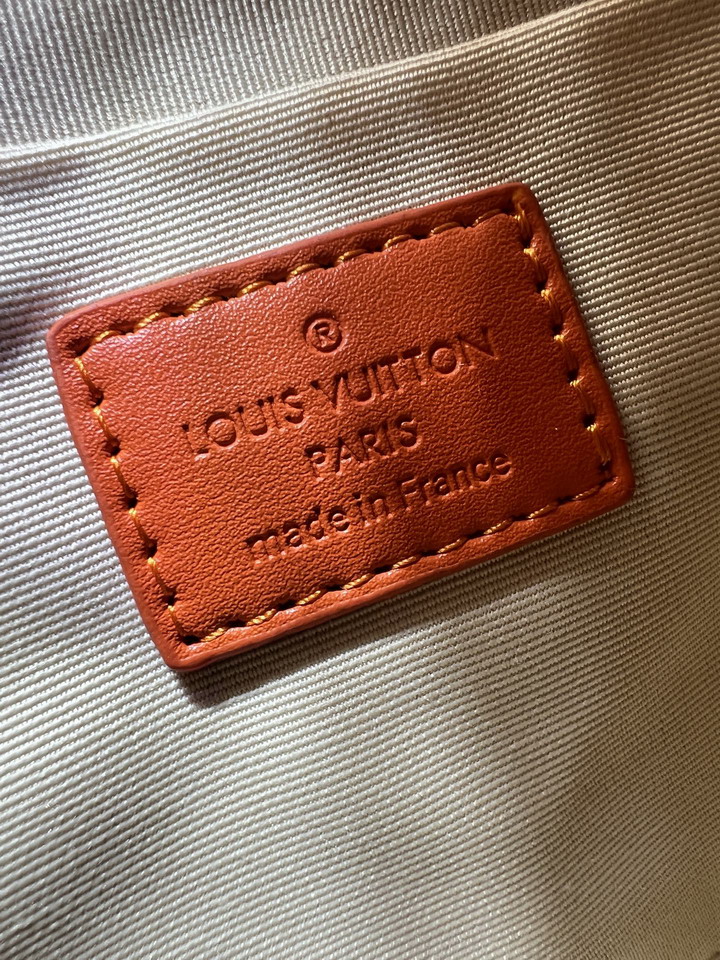 Bloom M66588 20x20 5x11cm ss5_9