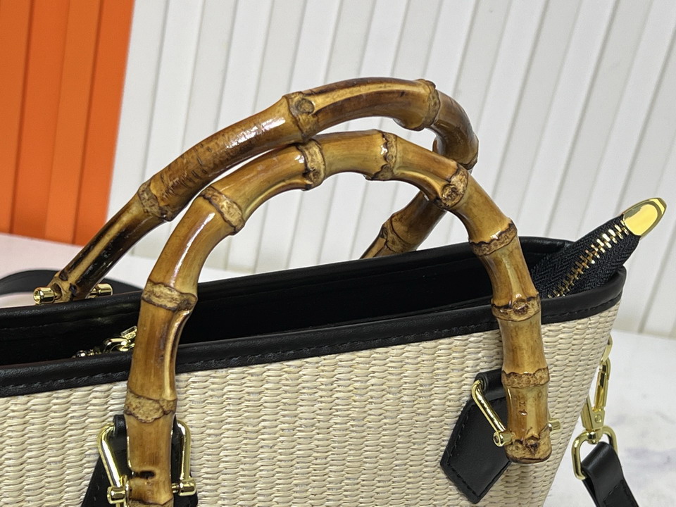 Bloom M66588 20x20 5x11cm ss7_7