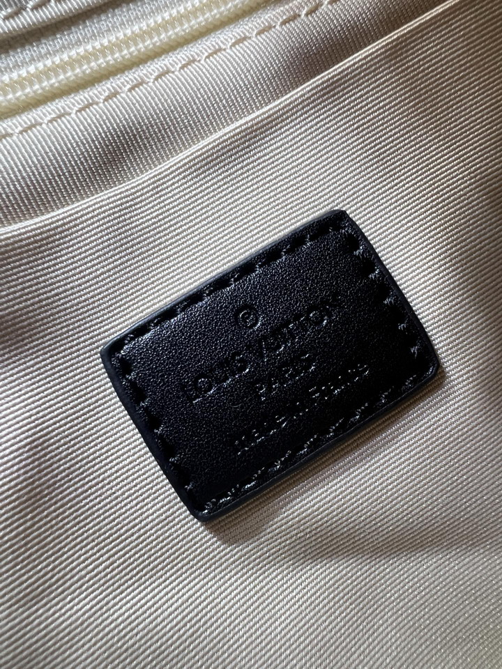 Bloom M66588 20x20 5x11cm ss7_9