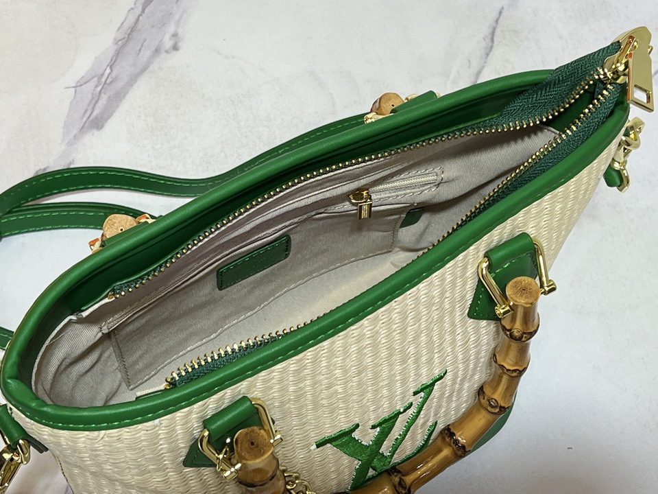 Bloom M66588 20x20 5x11cm ss_9