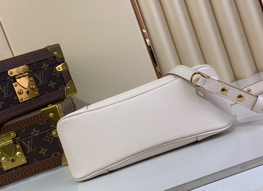 Boulogne M14634 16x9 5x29cm gf_4