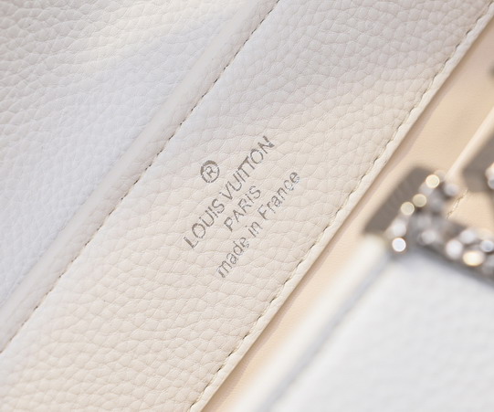 Cap M24664 33x19x9cm ss1_8