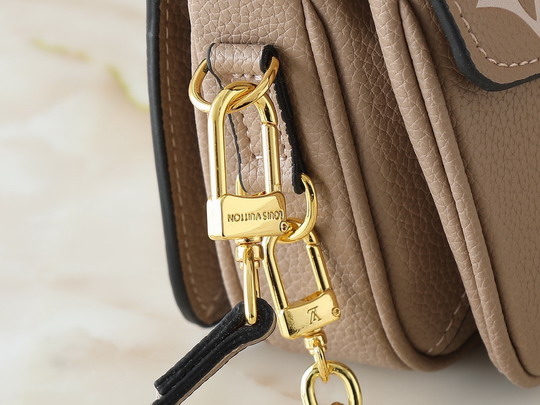 Métis M46279 21 5x13 5x6cm ss8_6