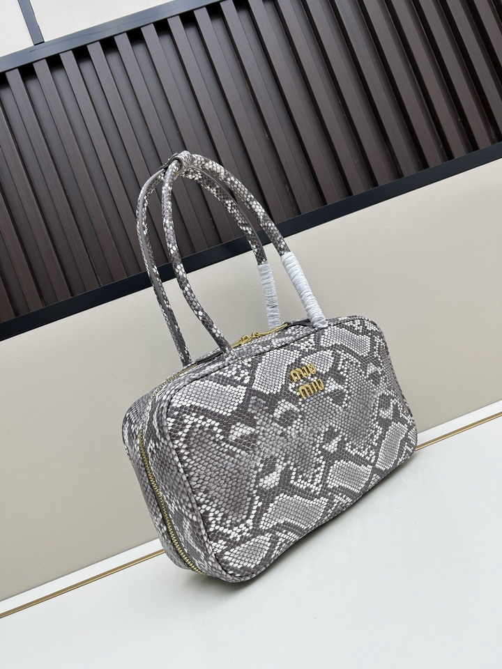 Miu 02027 29 5x18x9cm ss1_2