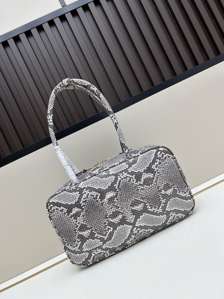 Miu 02027 29 5x18x9cm ss1_3