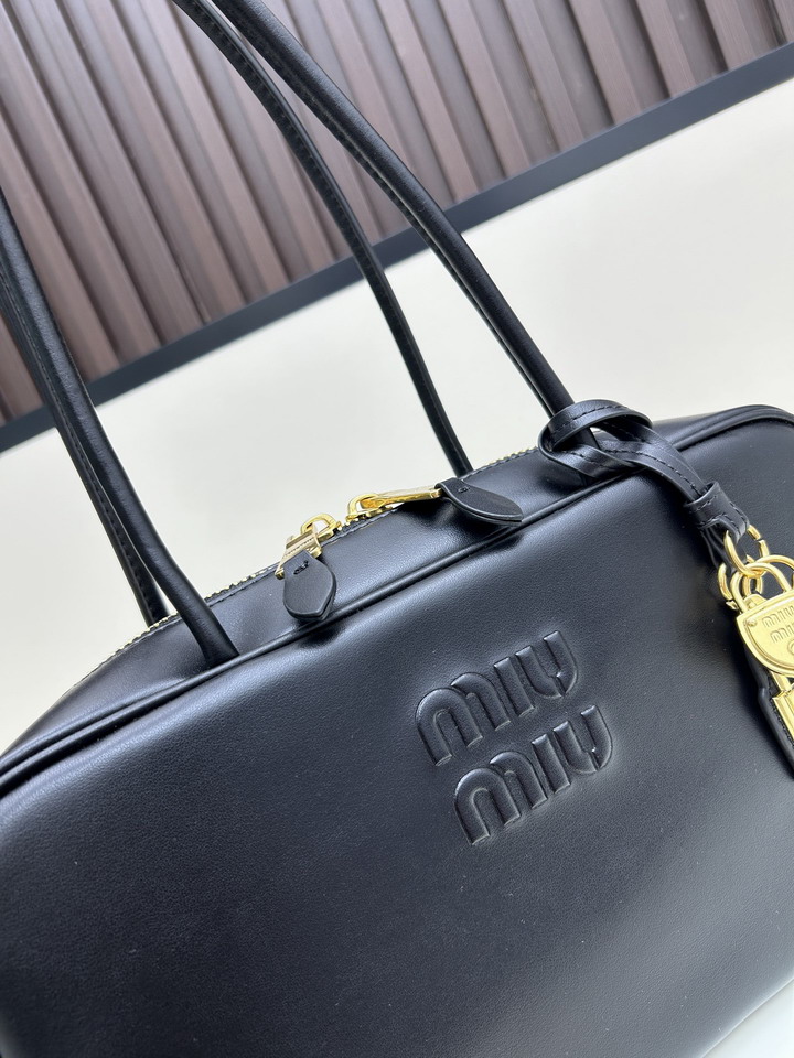 Miu 07072 29 5x18x9cm ss_4