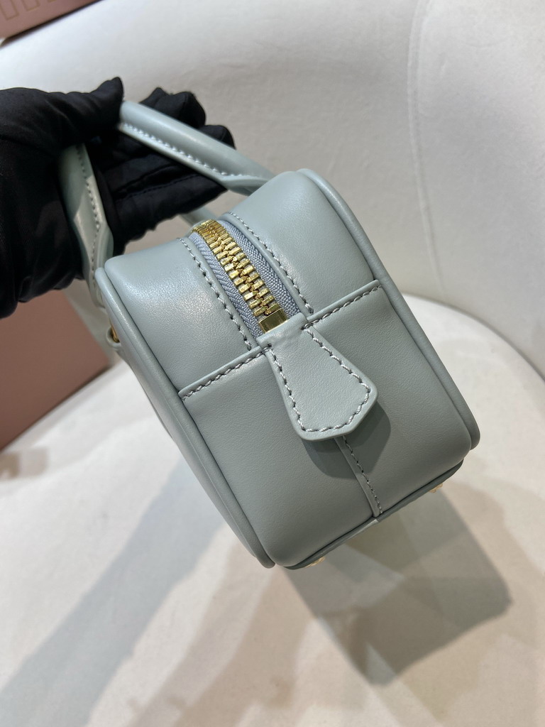 Miu 5BB142 22x10 5x7 5cm AP1_6