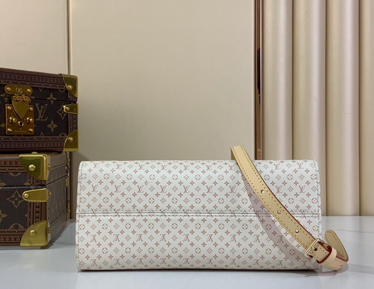 On M15138 25x20x11 5cm gf_4