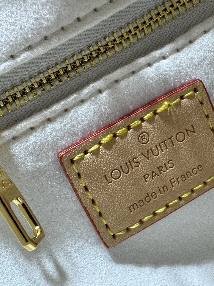 On M46373 25x19x11 5cm ss_10