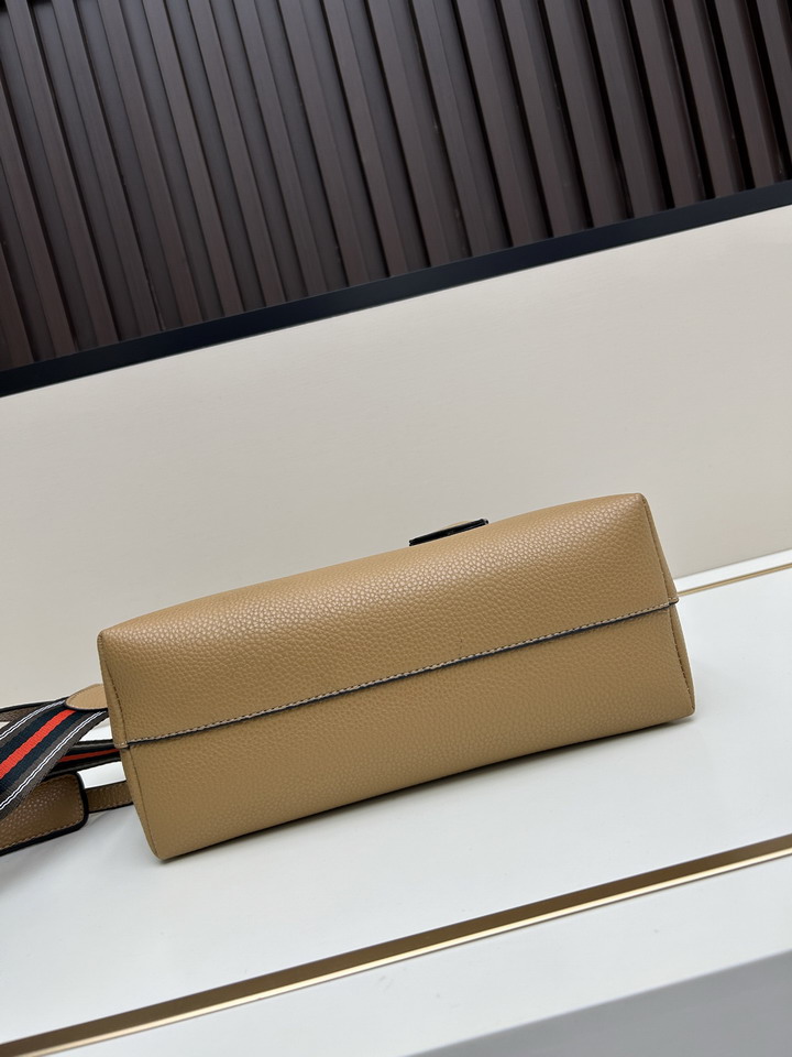 Prada 1BA157 31x23x14cm ss_4