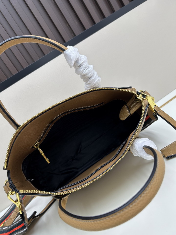 Prada 1BA157 31x23x14cm ss_7