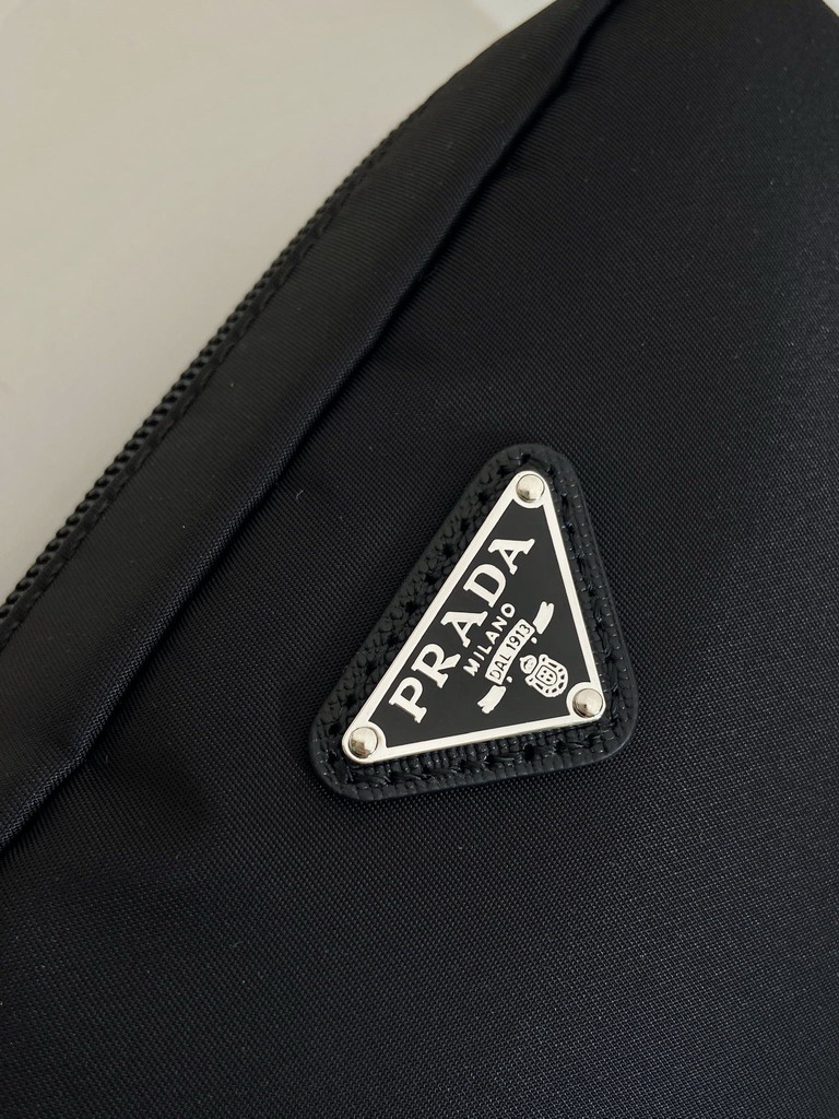 Prada 1NS021 17x11x5 5cm AP4_7