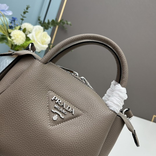 Prada 66205 23x21x10cm ss1_4