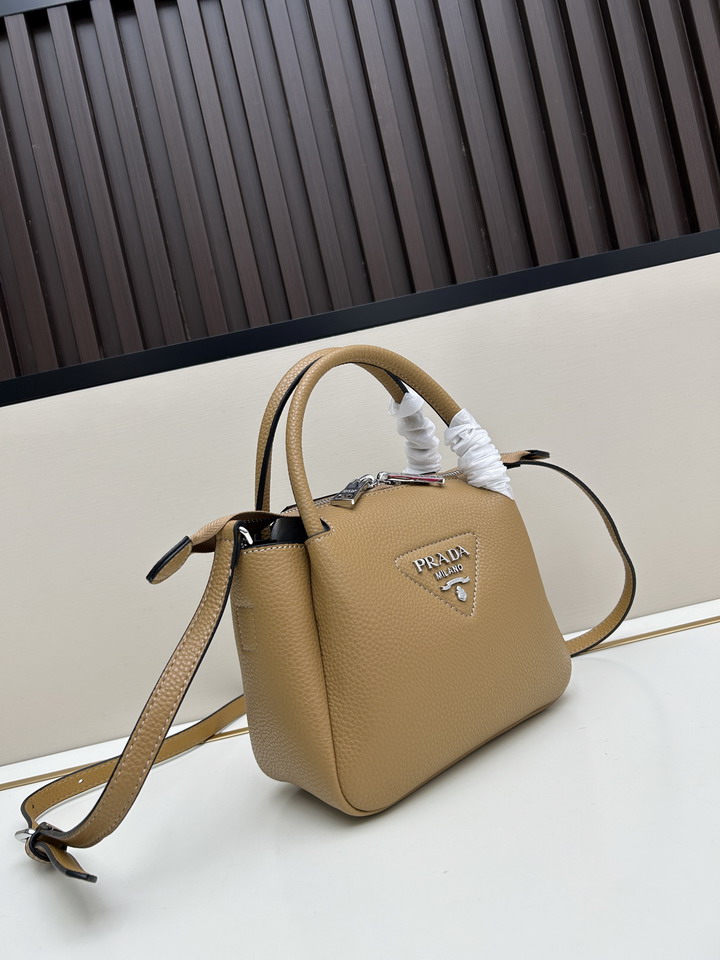 Prada 66205 23x21x10cm ss_2