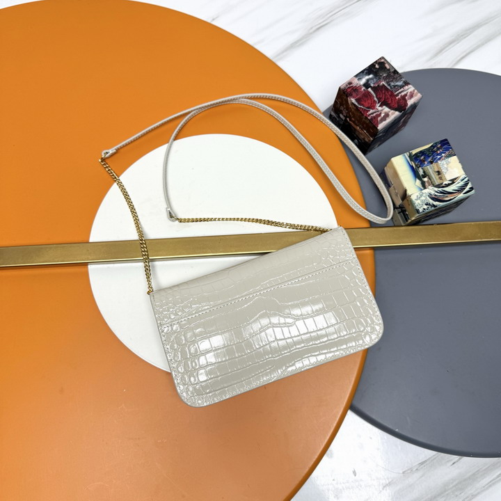 YSL Holder 635095 18x11x2cm 8D3_4