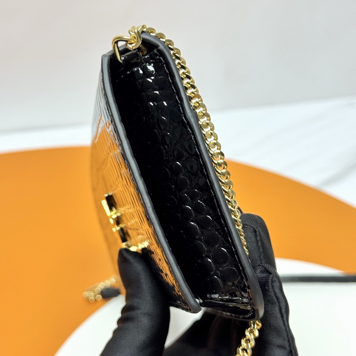 YSL Holder 635095 18x11x2cm 8D4_4