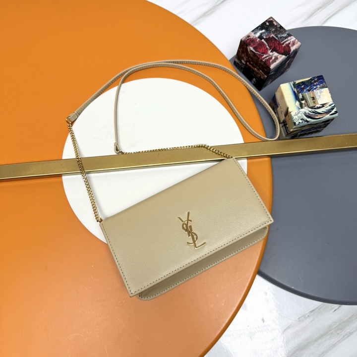 YSL Holder 635095 18x11x2cm 8D5_1