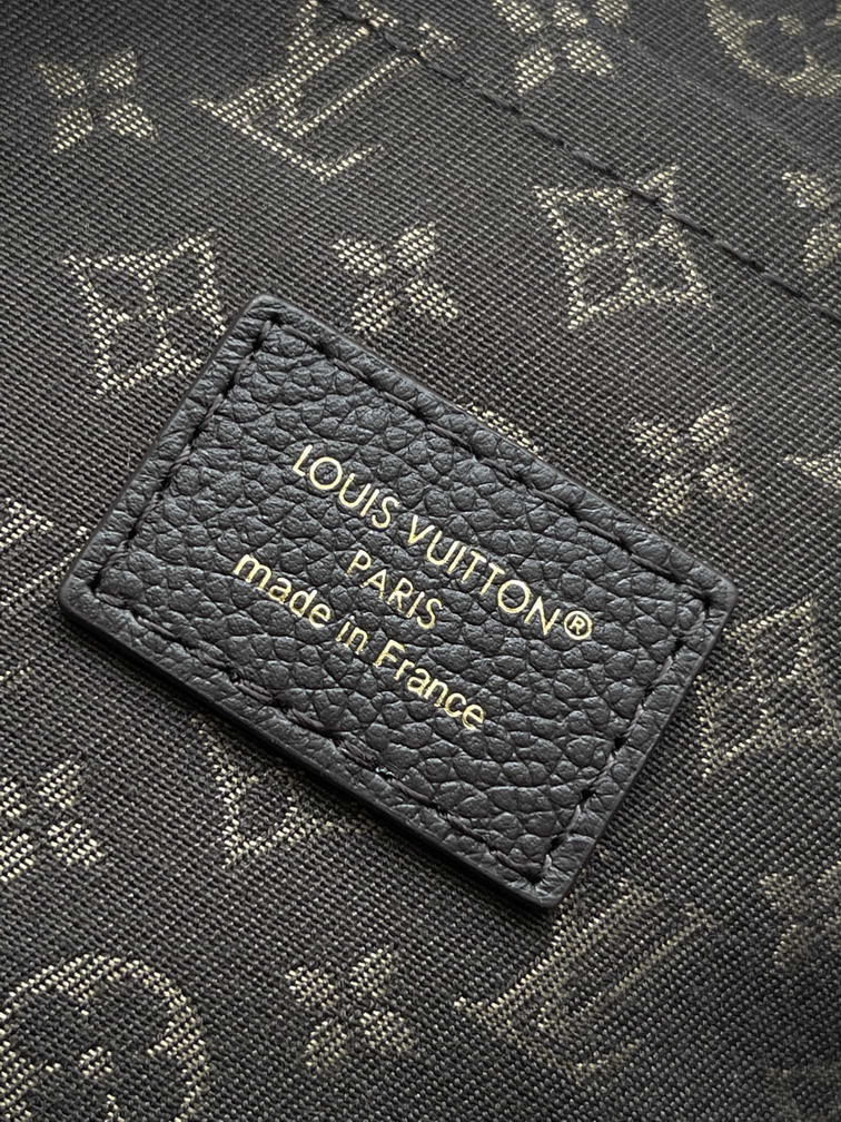 Express St M26397 24x18 5x36cm gf_9