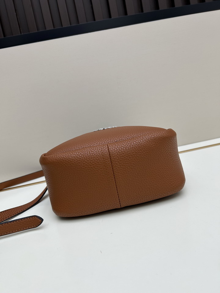 Prada 1BA349 15 5x18x10cm jj4_5