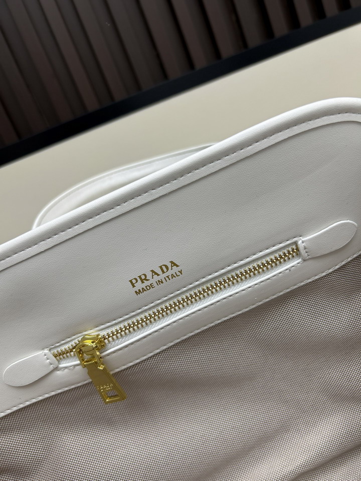 Prada 2541 33x25x10cm jj1_8