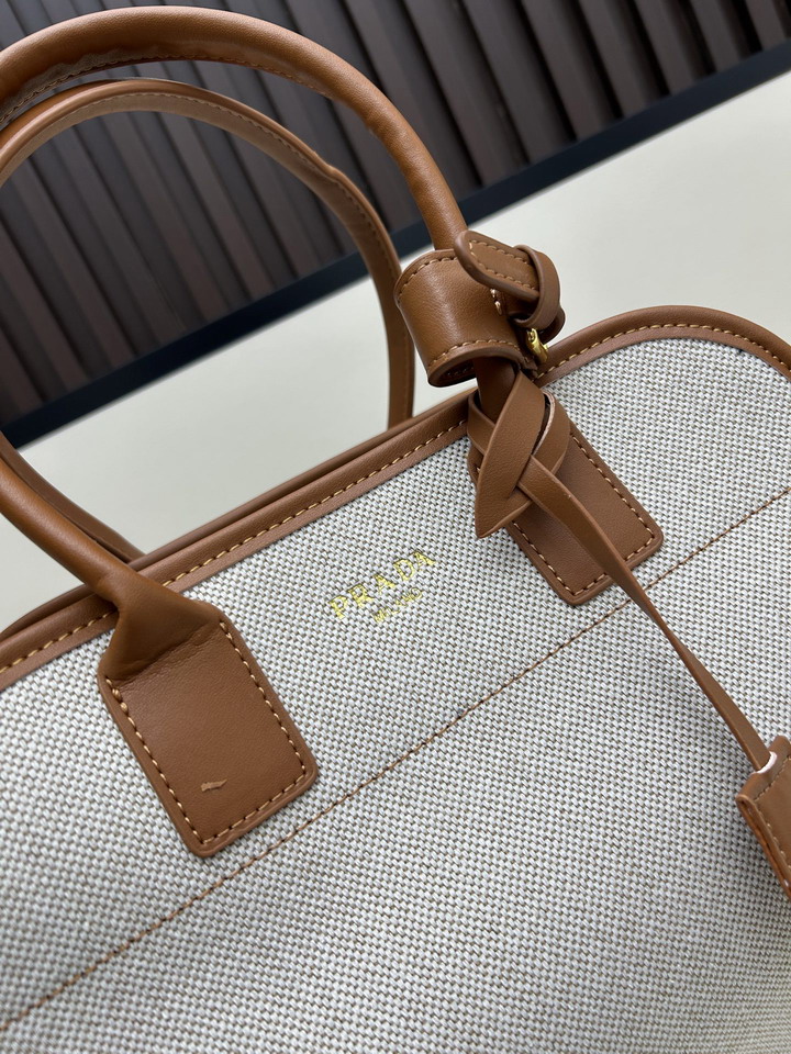 Prada 2541 33x25x10cm jj_4