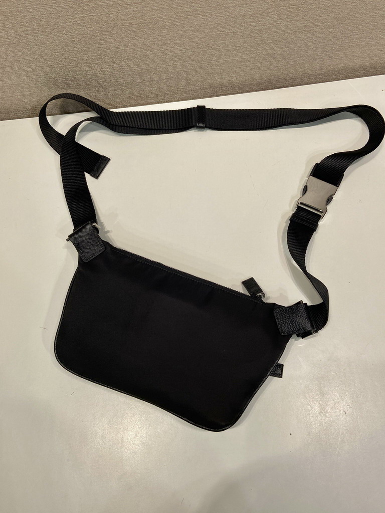 Prada 2VH128 19x13x2 5cm AP1_5