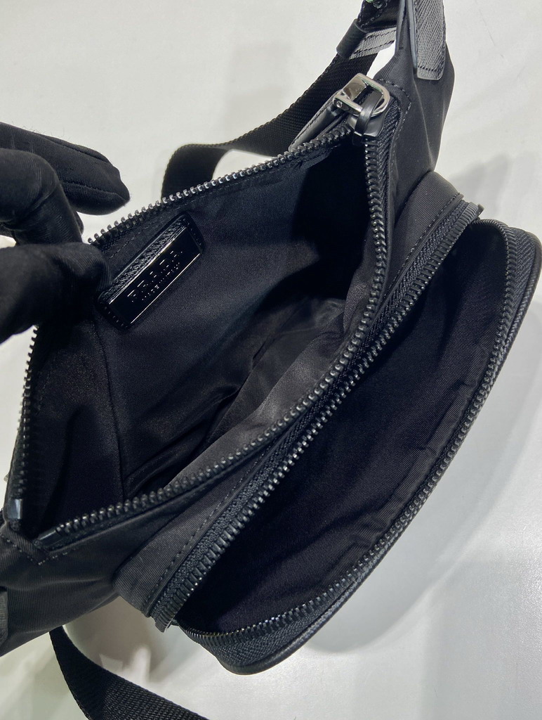 Prada 2VH128 19x13x2 5cm AP1_8