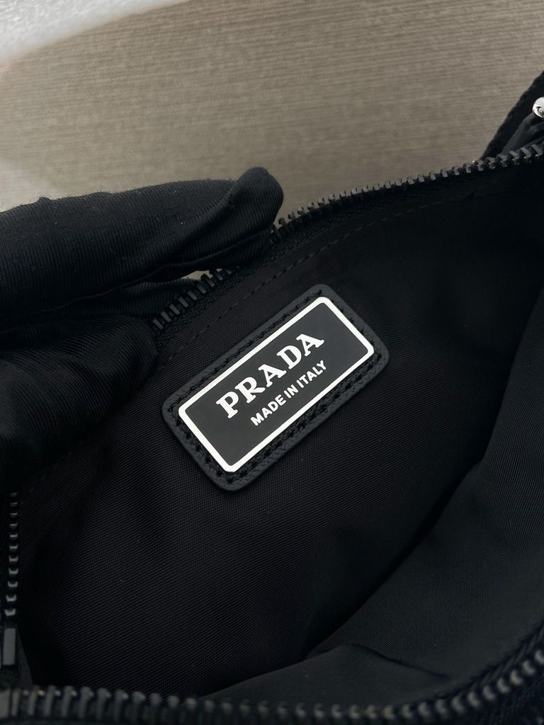 Prada 2VH128 19x13x2 5cm AP1_9